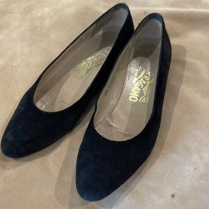 Black suede Ferragamo flats. 5AA